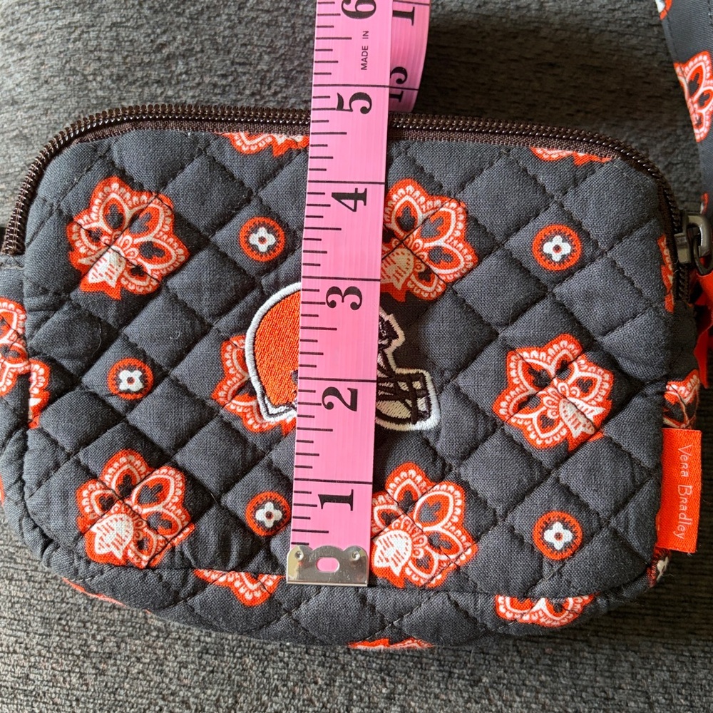 Vera Bradley Cleveland Browns Crossbody Purse - Picture 8 of 8